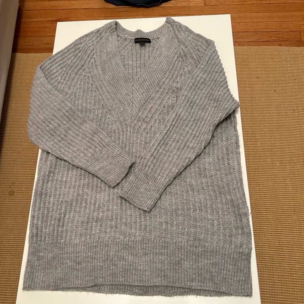 Banana Republic V Neck Sweater
